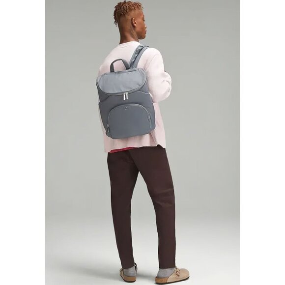 Lululemon Women's New Parent Backpack 17L Asphalt Gray Silver OS - Picture 2 of 16